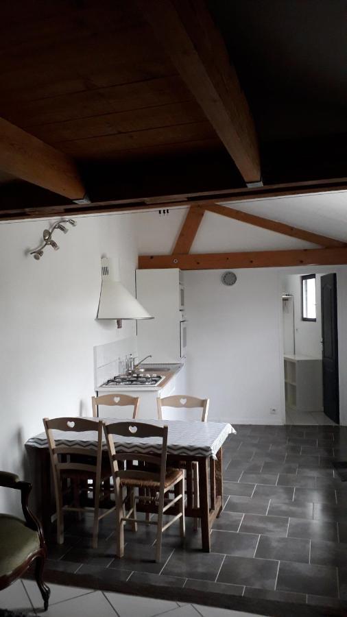 Entre Vignes Et Loire Apartment Blaison-Saint-Sulpice ภายนอก รูปภาพ